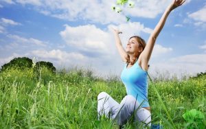 Girl-In-Garden-Feeling-Fresh-HD-Wallpaper